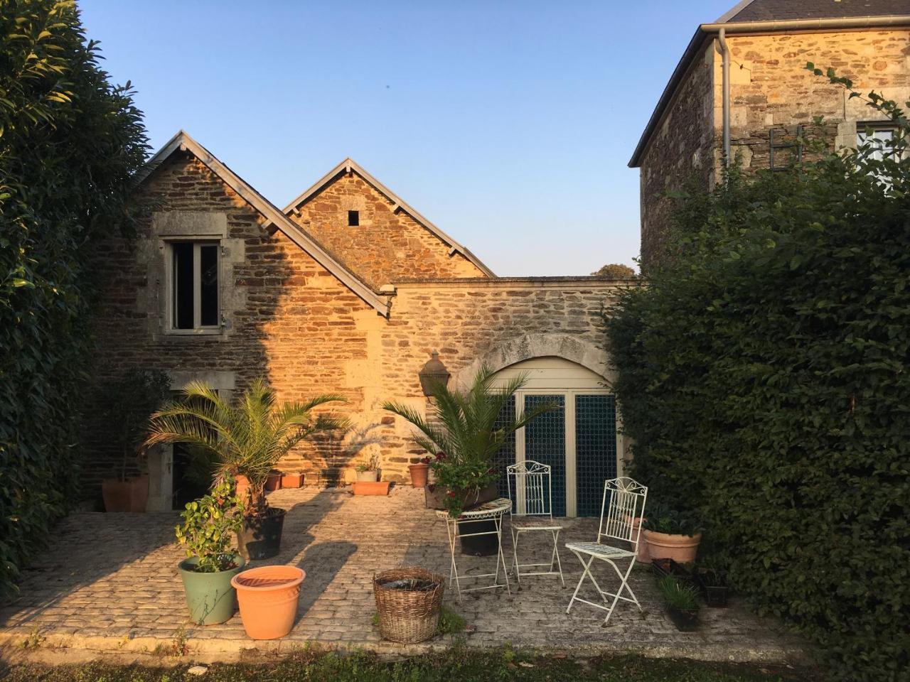 Hotel Manoir De La Riviere Saint-Louet-sur-Seulles Exterior foto